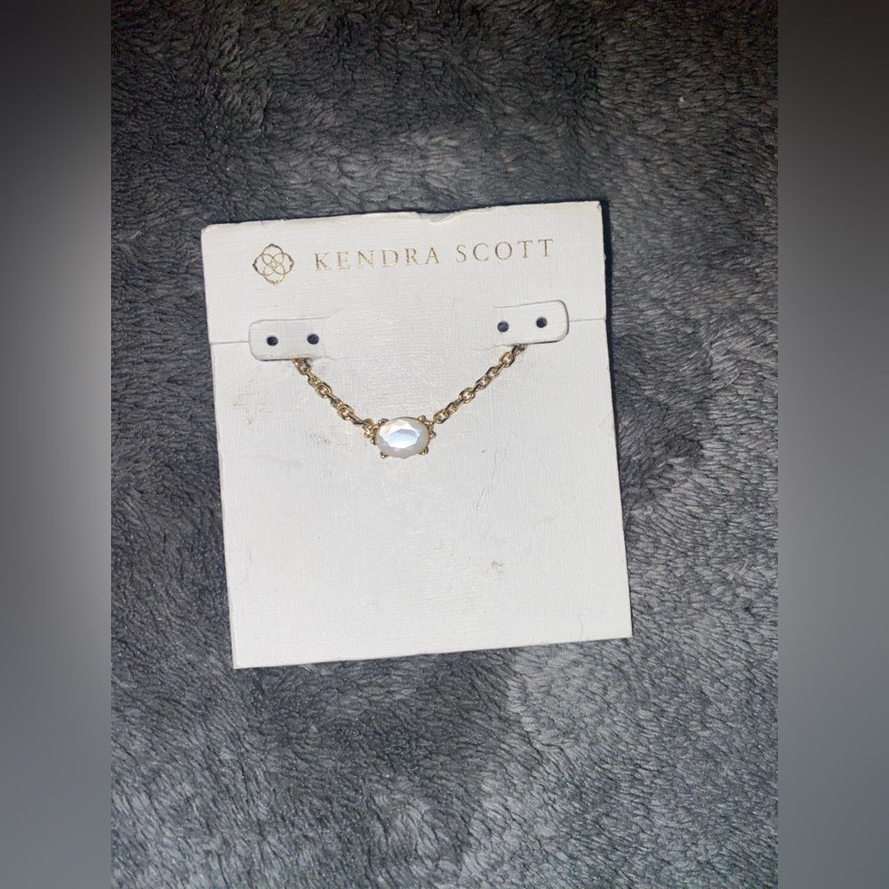 BNWT Kendra Scott Gold Cailin Gold Necklace in Mother of Pearl $65